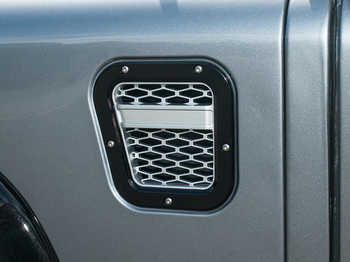 XS Air Intake Grille