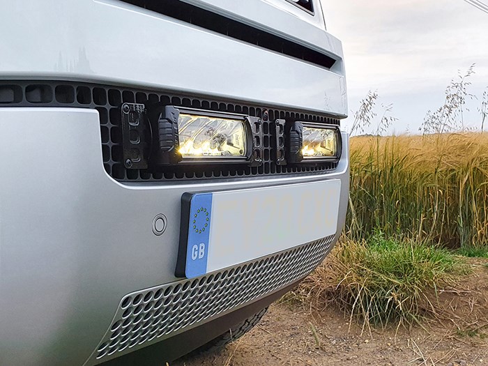 Triple R 750 Elite LED Spotlights Grille Integration Kit<br /><br />