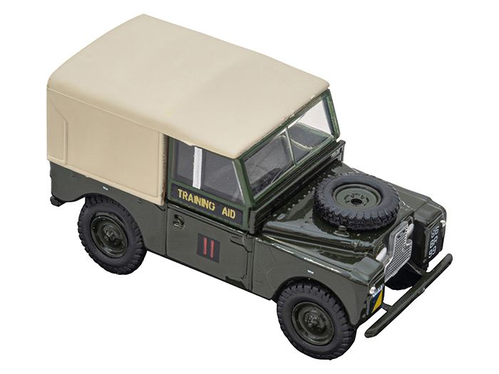 Diecast 1:76 Scale Model<br /><br />