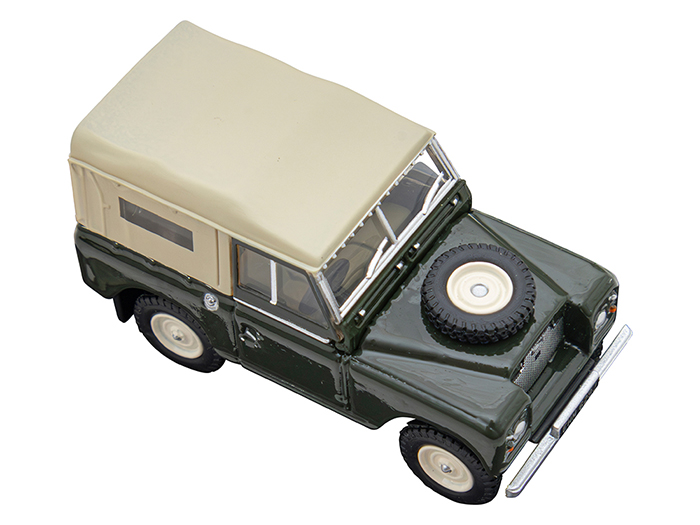 Diecast 1:76 Scale Model<br /><br />