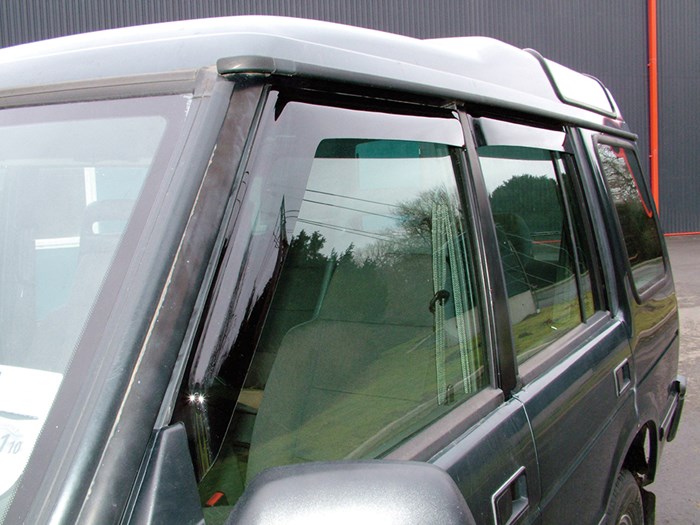 Wind Deflector Kit