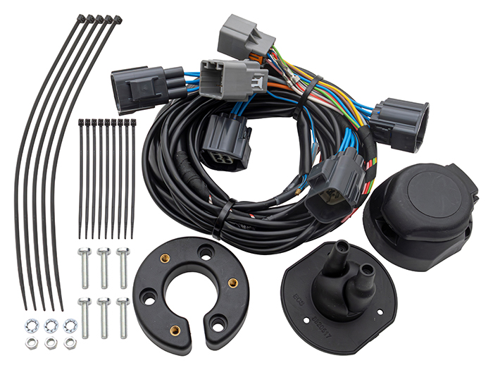 13 Pin Socket & Harness